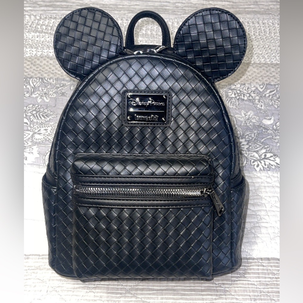 Mickey Loungefly woven black bag